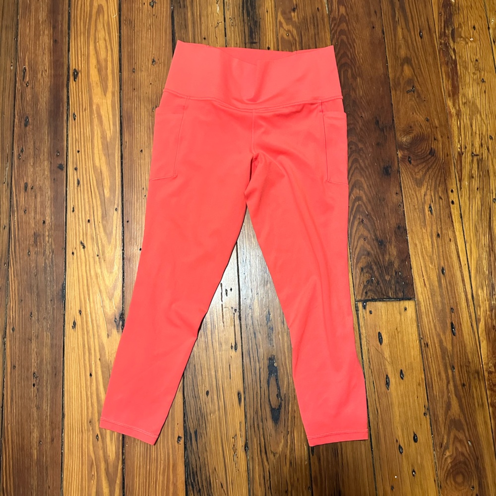 Athleta Salutation Stash Pocket II ⅞ Tight size medium